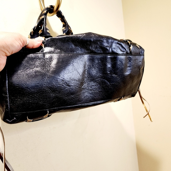 Mauricio Taituti Women's Black Leather Shoulder bag - Picture 5 of 14